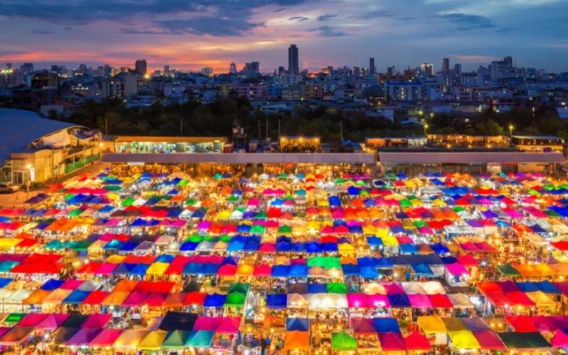 Chợ Chatuchak: Thiên đàng mua sắm và ẩm thực độc đáo ở Bangkok