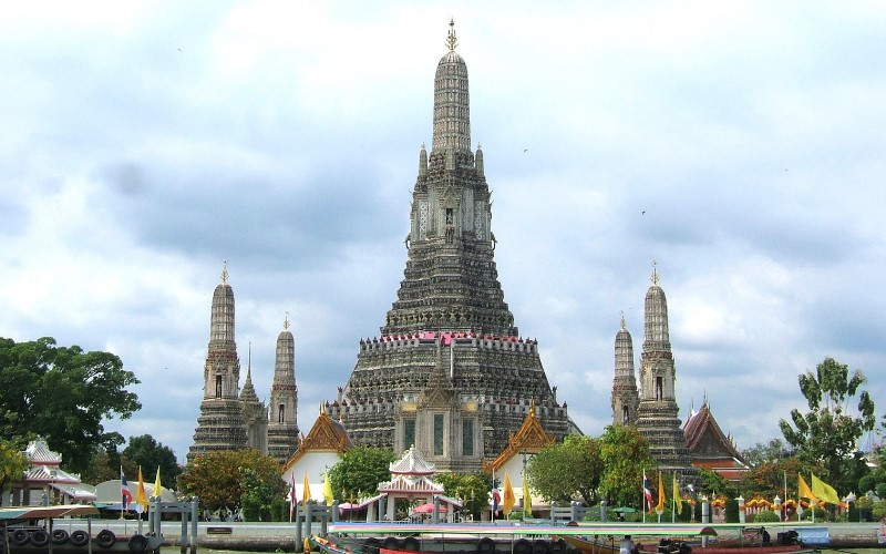 Chùa Wat Arun - Điểm đến không nên bỏ qua khi đến Bangkok