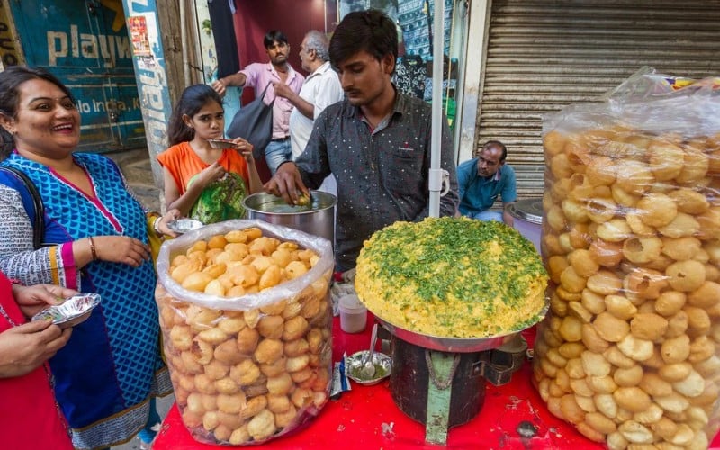 Pani Puri, món bánh nhân nước phổ biến ở miền Đông và Bắc Ấn Độ 