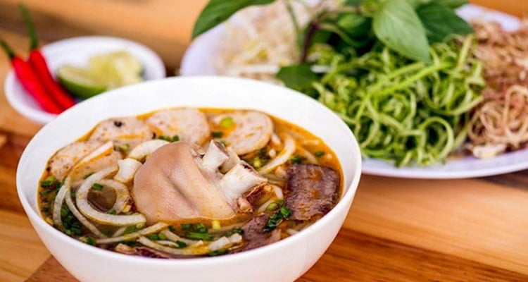 Bún bò Huế