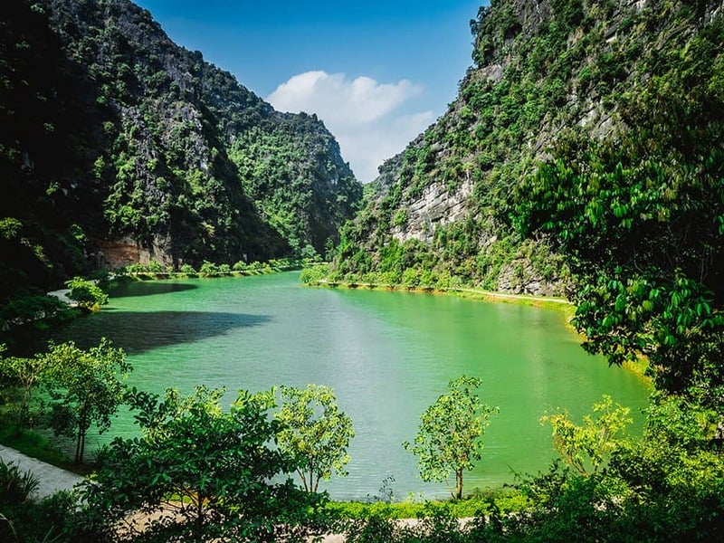 Động Am Tiên – Tuyệt tình cốc