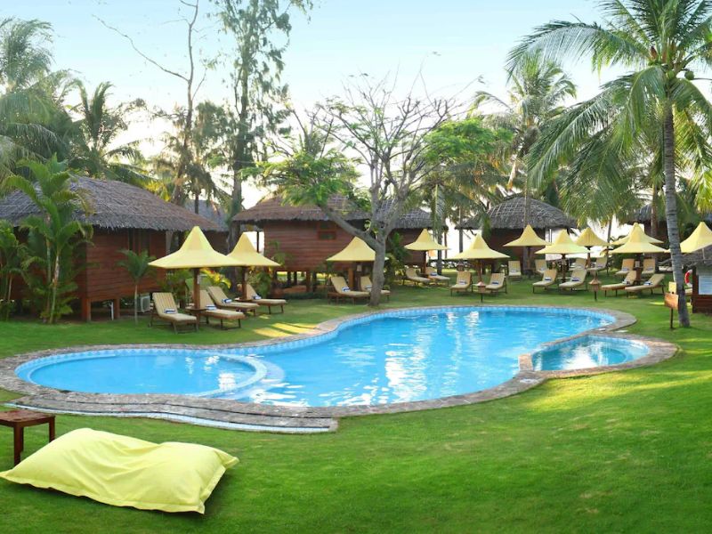 khách sạn trung tâm Phan Thiết Coco Beach Resort