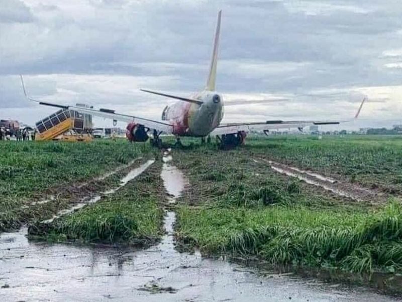 Vietjet hạ cánh lỗi