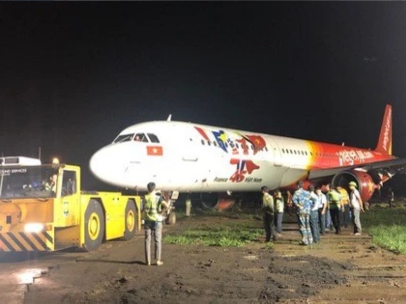 Vietjet hạ cánh lỗi