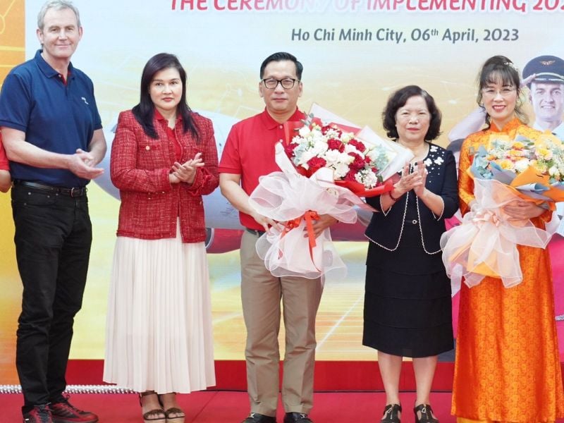 Phó Tổng Giám đốc Vietjet Air 