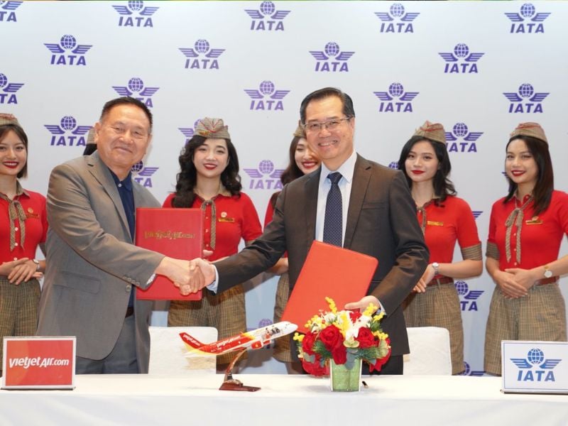 phó tổng giám đốc vietjet air