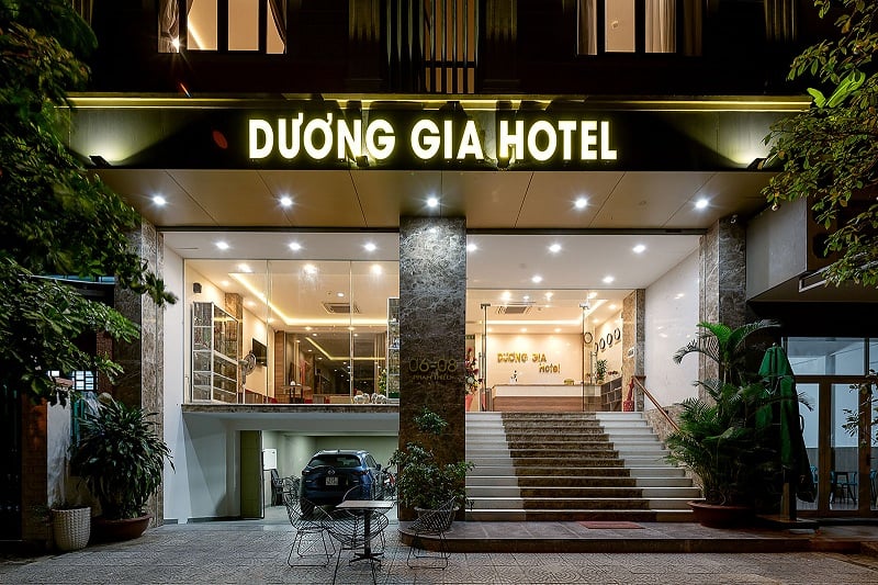 Khách sạn gần biển Mỹ Khê - Dương Gia Hotel